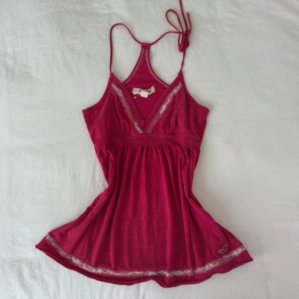 Pink 2000s Y2K Hollister Co. babydoll tank with lace trim